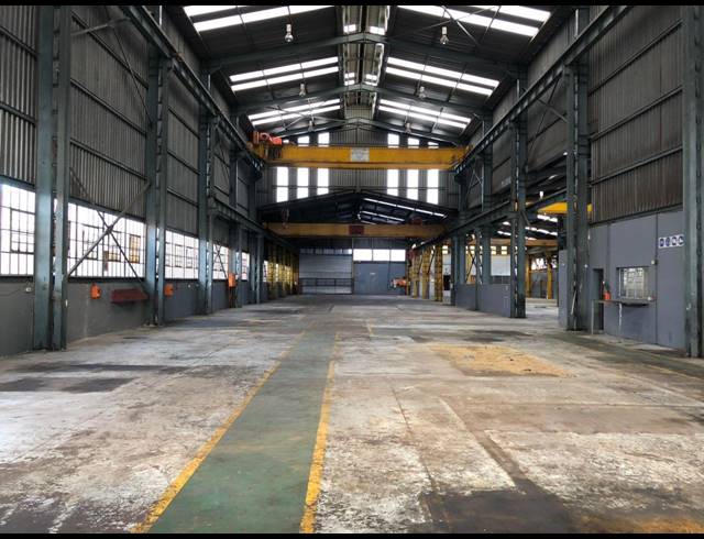 2,200M² WAREHOUSE FOR SALE IN DELVILLE